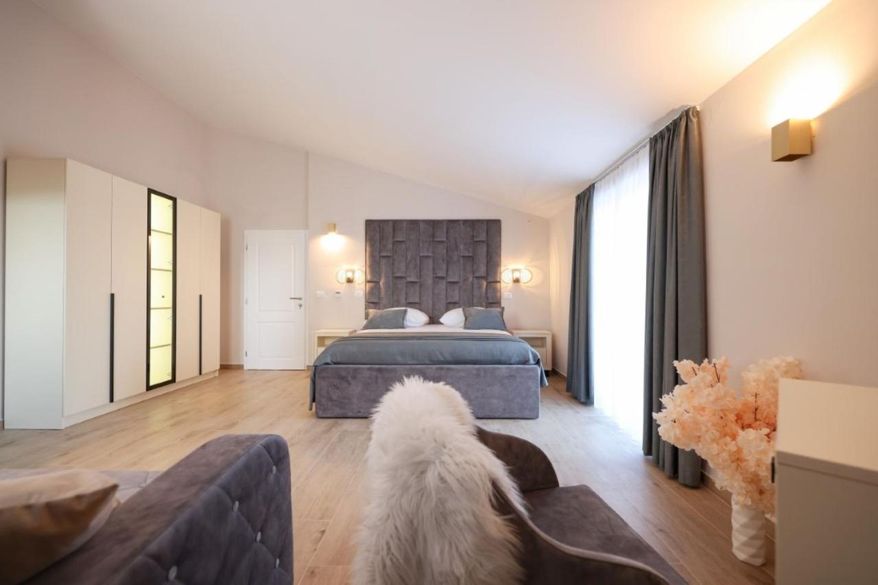 Castello Exclusive Rooms With Breakfast - By Ta Leut Agency Privlaka  Exterior photo